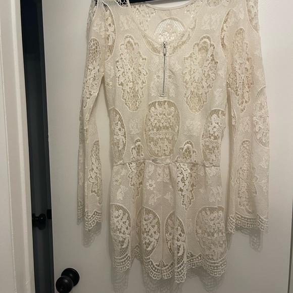 Stunning romper - Picture 5 of 5